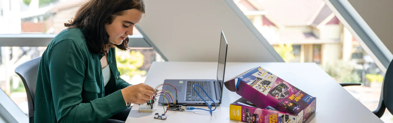 Lingo STEM Coding Subscription Box - Monthly – LINGO
